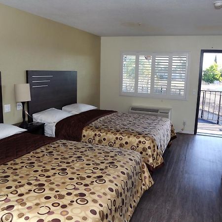 Airport Stay Motel ออนตาริโอ ภายนอก รูปภาพ