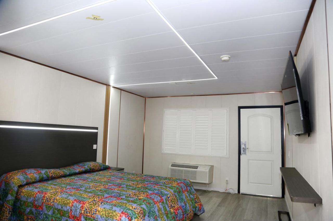 Airport Stay Motel ออนตาริโอ ภายนอก รูปภาพ